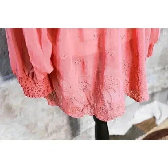 Torrid size 2 button down blouse long sleeve embroirded scalloped hem elastic cu - Picture 11 of 15